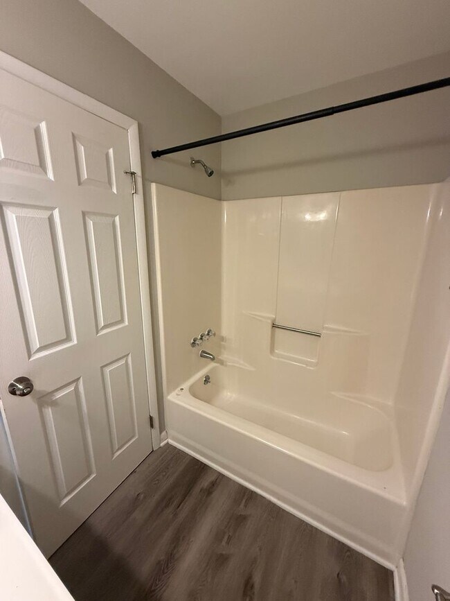 Building Photo - S. Mont Valla Avenue