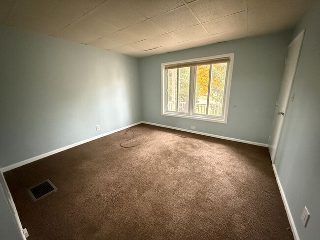 Building Photo - 504 N State St