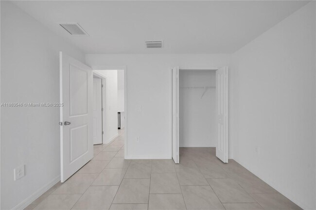 Building Photo - 12089 Monterey Pine Ln