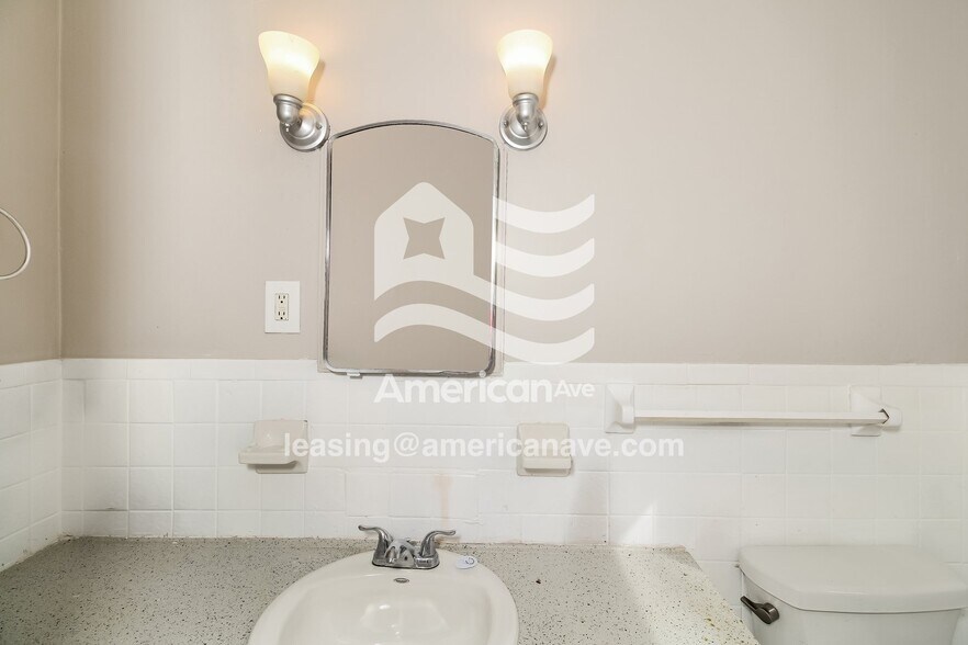 Building Photo - 204 Bertha Ave