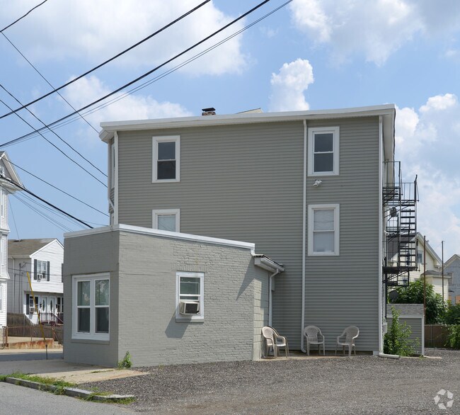 Building Photo - 40 Russo St
