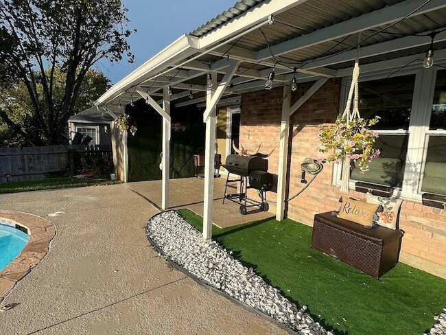 Building Photo - 1209 Mill Spring Dr