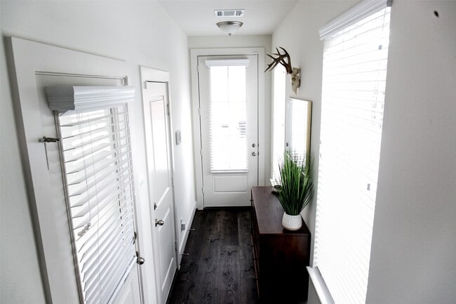 Building Photo - 5203 Burress Springs Ln