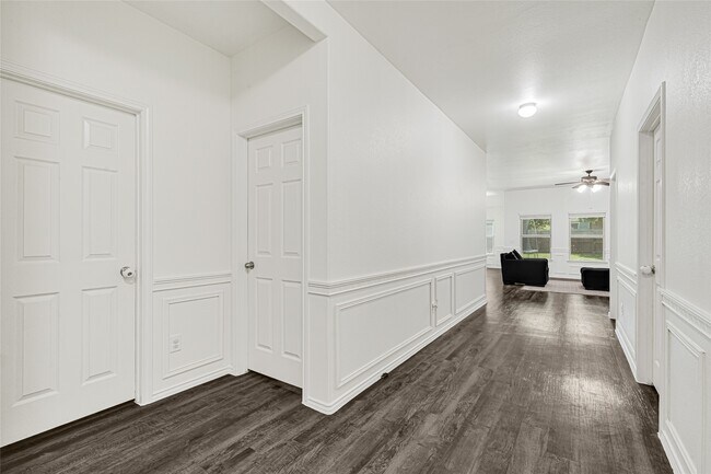 Building Photo - 3022 Sandpiper St