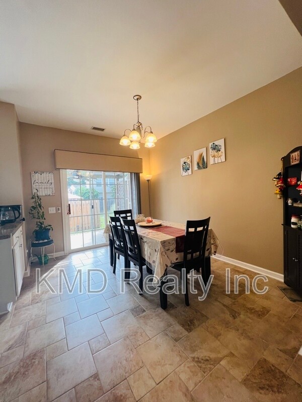Building Photo - 3203 Mannington Dr