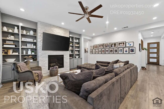 Building Photo - 103 Lazy Oak Ln