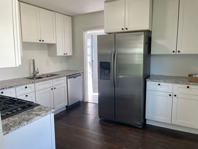 Building Photo - 2bd/1ba Home in South KC!!