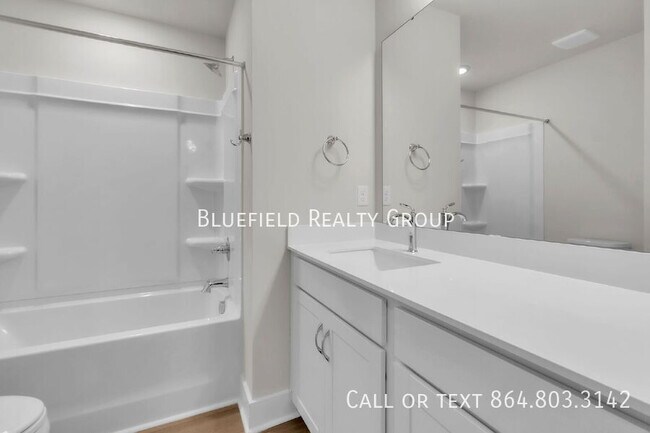 Building Photo - 406 E Parima Ct