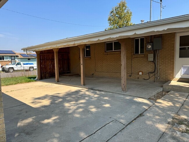 Building Photo - 7295 Winona Ct