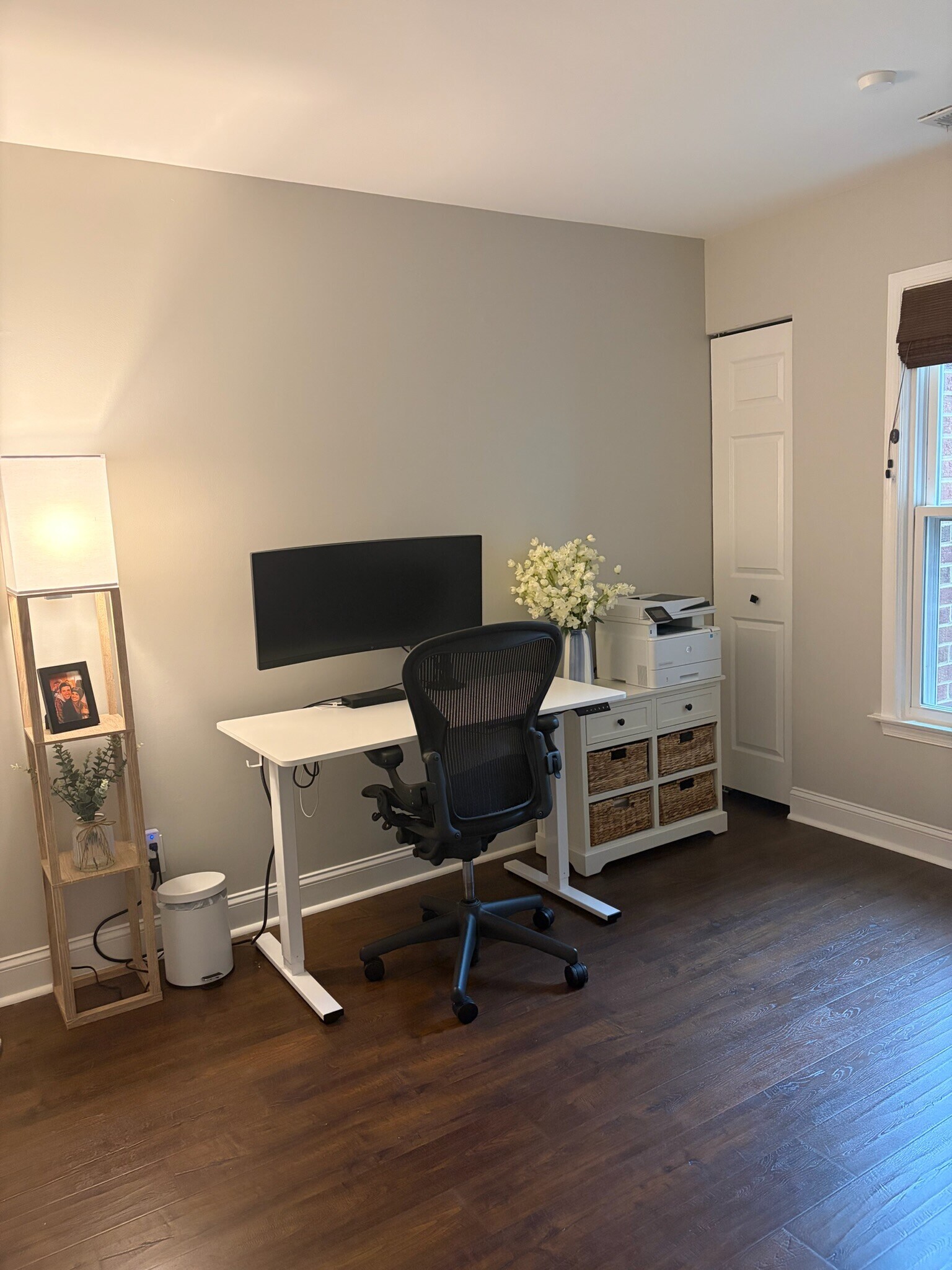 Building Photo - 7602 Lakeside Village Dr