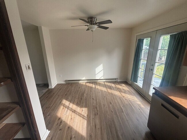 Building Photo - Charming 2 Bed, 2 Bath Home! *SPECIAL: $50...