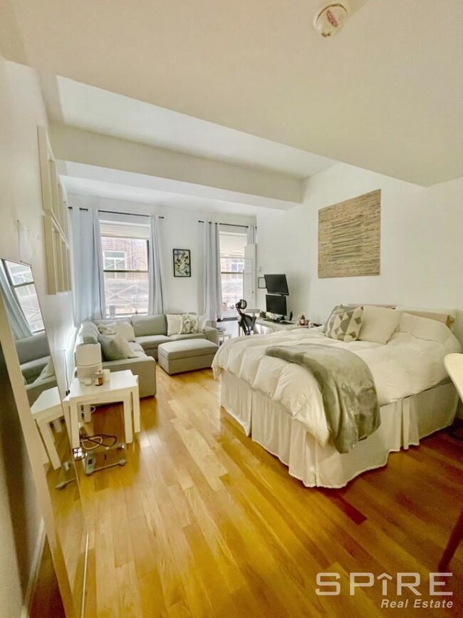 Primary Photo - 0 bedroom in New York NY 10038