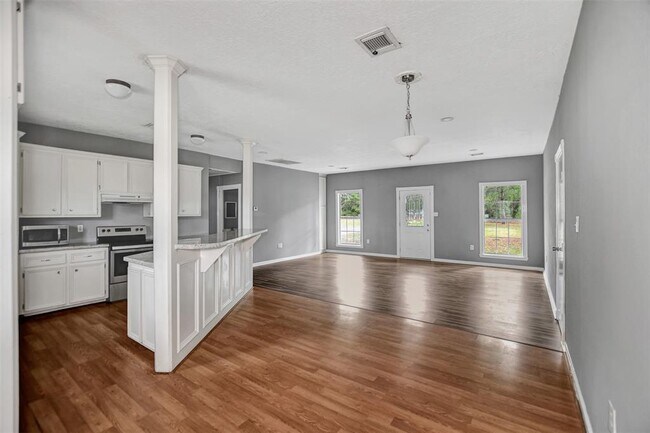 Building Photo - 5774 Magan Rd