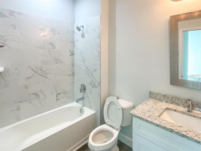 Building Photo - 9425 Agate St