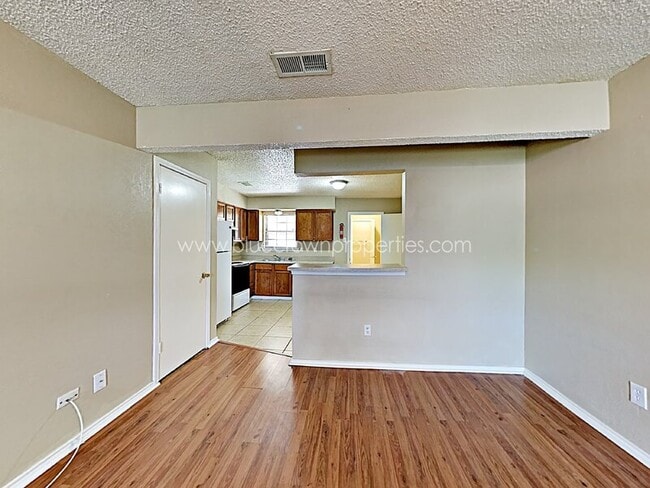 Building Photo - 648 S Rogers Rd