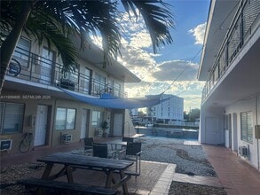 Building Photo - 8220 Byron Ave