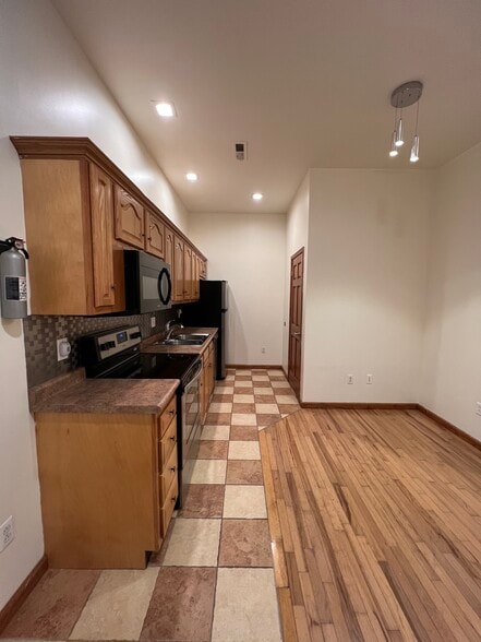 kitchen - 110 1/2 E 6th St