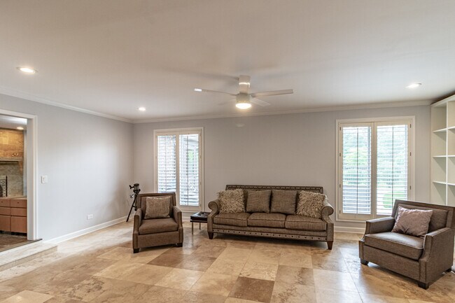 Building Photo - 31 Fox Trail