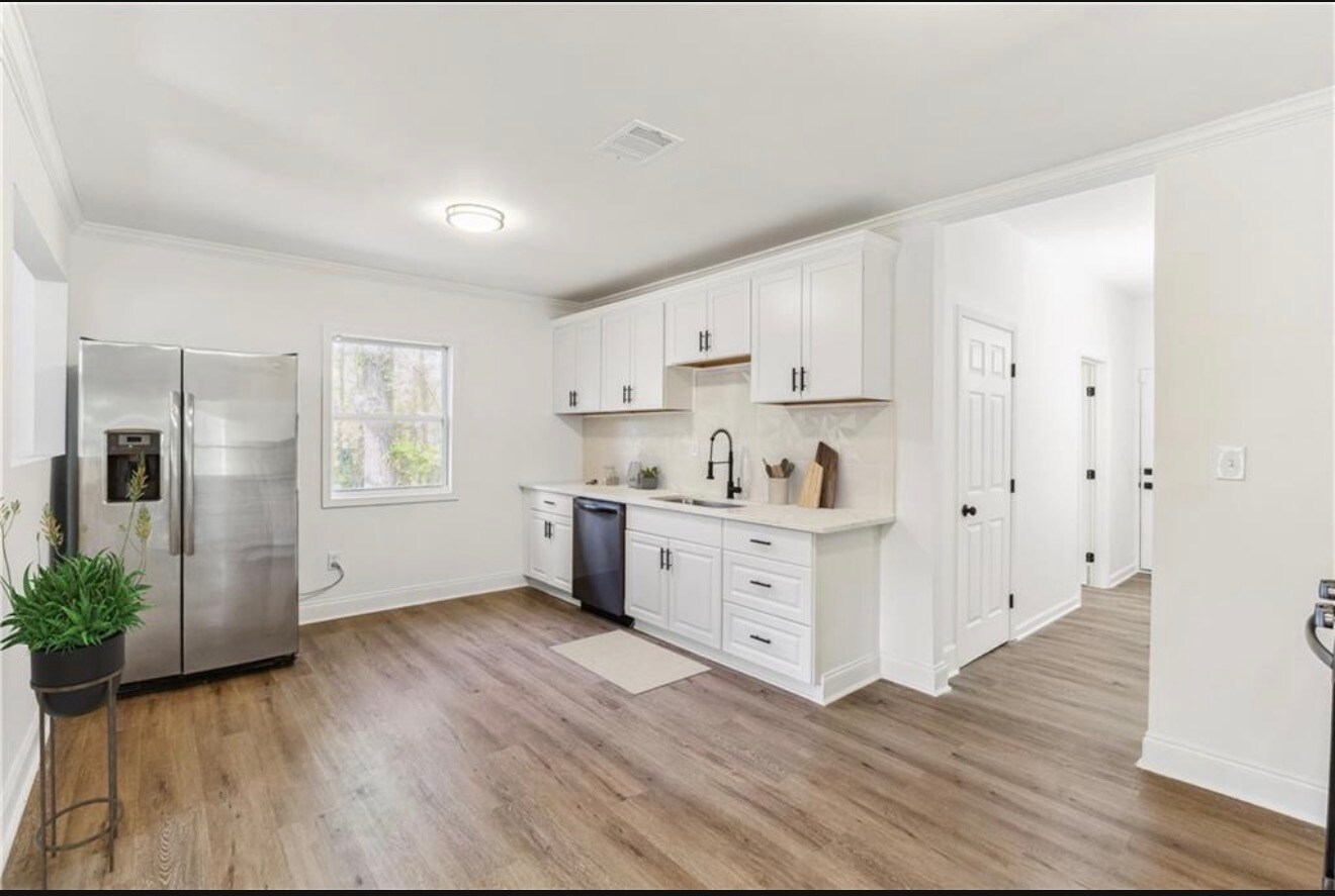Building Photo - 437 Collier Ridge Dr NW