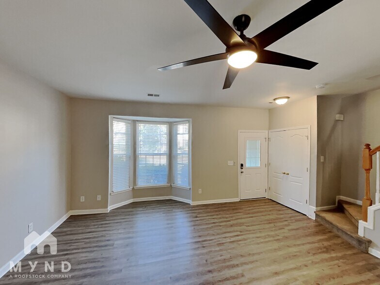 Building Photo - 3968 Elizabeth Glen Way