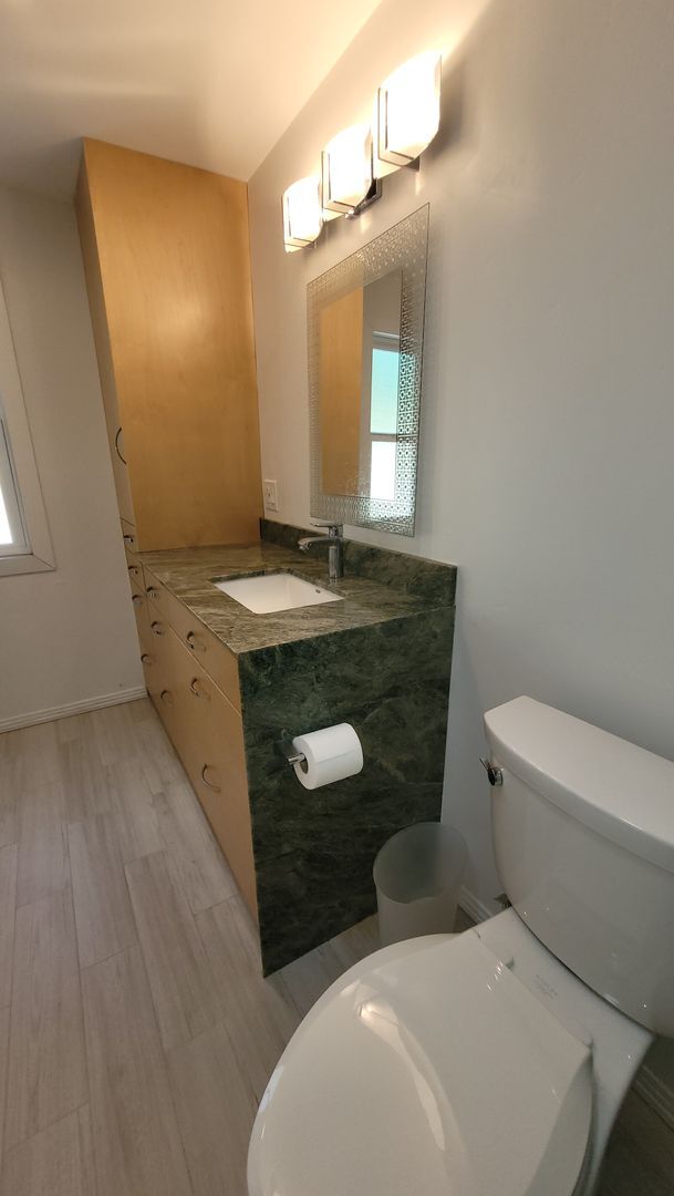 Building Photo - Beautifull 4 Bed 2 Bath In UTC Area