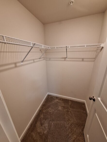 Building Photo - 9875 Selkie Ln