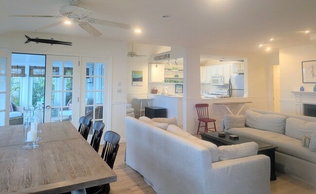 Building Photo - 4 Cliff Rd