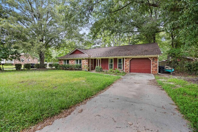 Building Photo - 8219 N Ridgebrook Dr