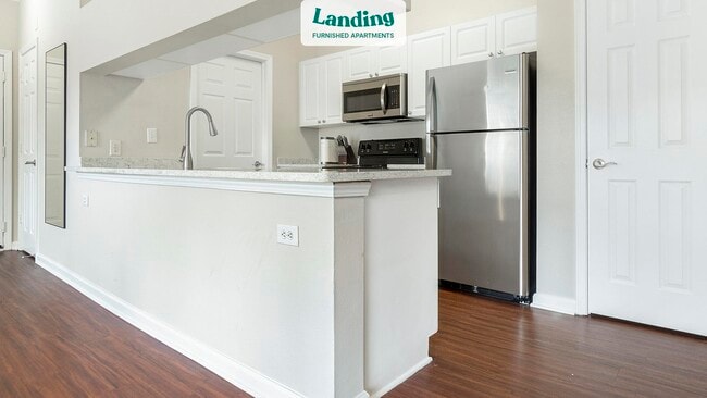 Building Photo - 5406 Viewcrest Way