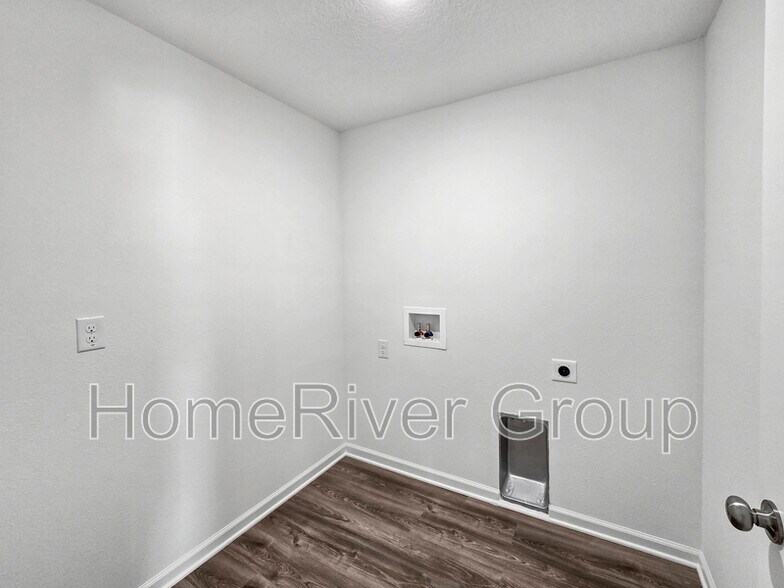 Building Photo - 12965 SE 53rd Ave