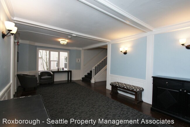 Building Photo - 1720 E Denny Way