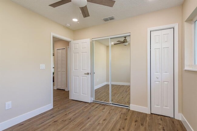 Building Photo - 2480 Del Rio Way