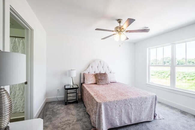 Building Photo - 171 Marbella Cir