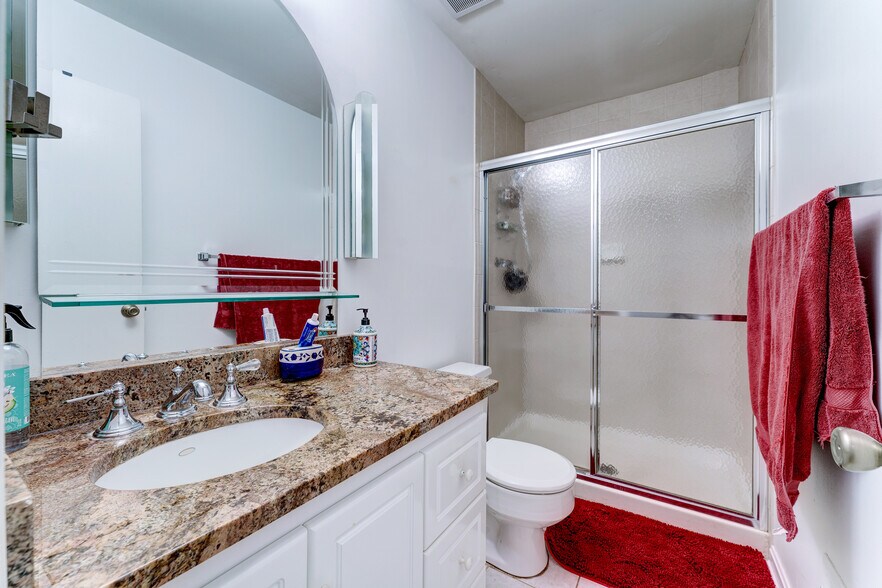 3rd Full Bathroom has tub & shower! - 10108 Donegal Ct