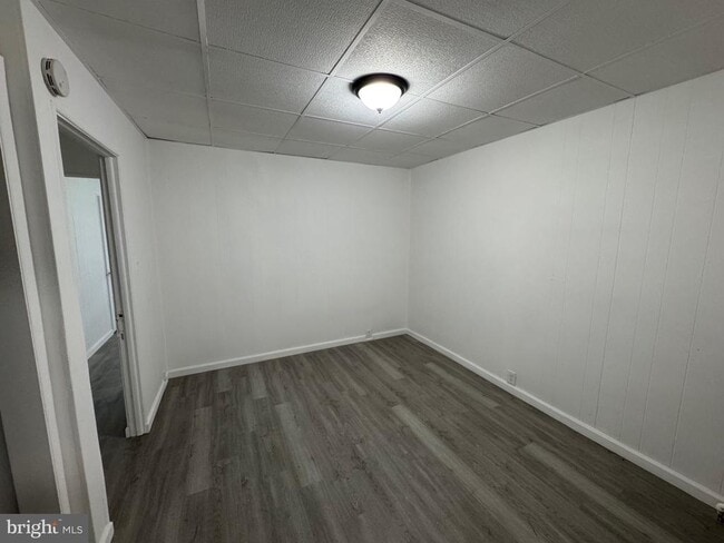 Building Photo - 504 N High St
