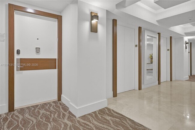 Building Photo - 4775 Collins Ave