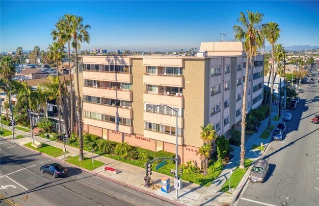 Building Photo - 1635 E Ocean Blvd