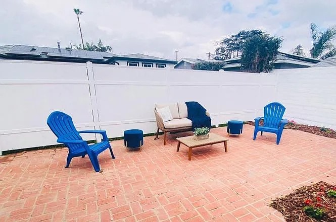 Building Photo - 1333 Nashville St