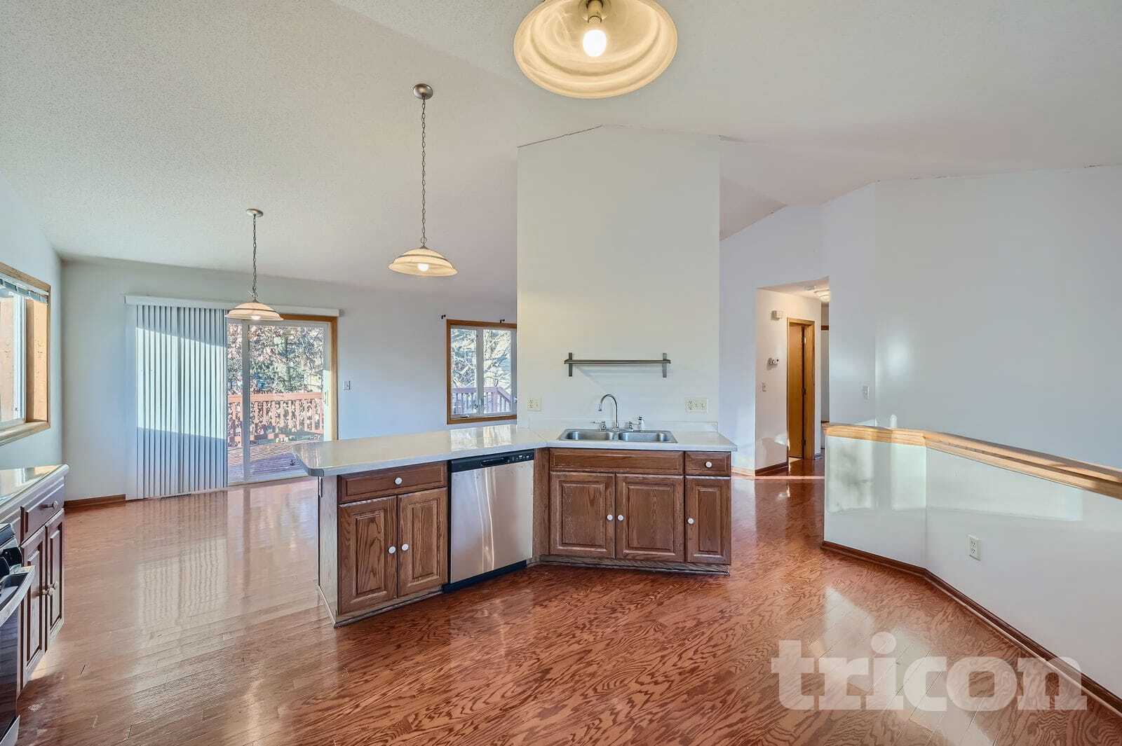 Building Photo - 446 9th St SW