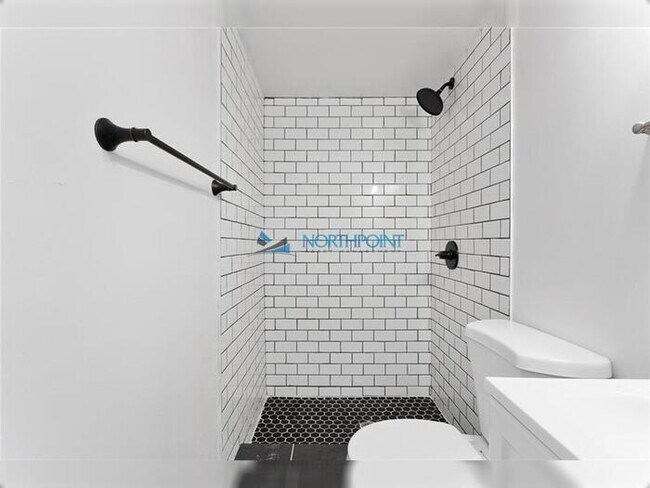 Building Photo - Beautiful 4BR  2BA Home w/ Garage • Big Yard in Camwood