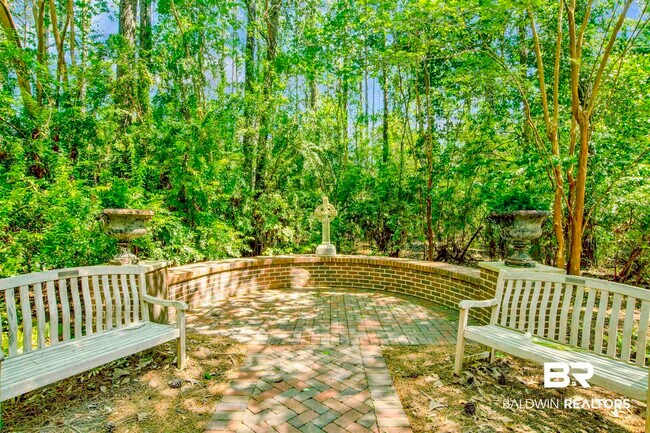 Building Photo - 32491 Water View Dr E
