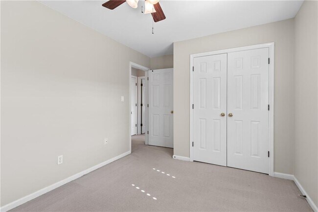 Building Photo - 12080 Greenmont Walk