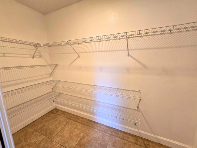 Building Photo - Stunning 3BR/ 2BA Home in The Trails Near UTC