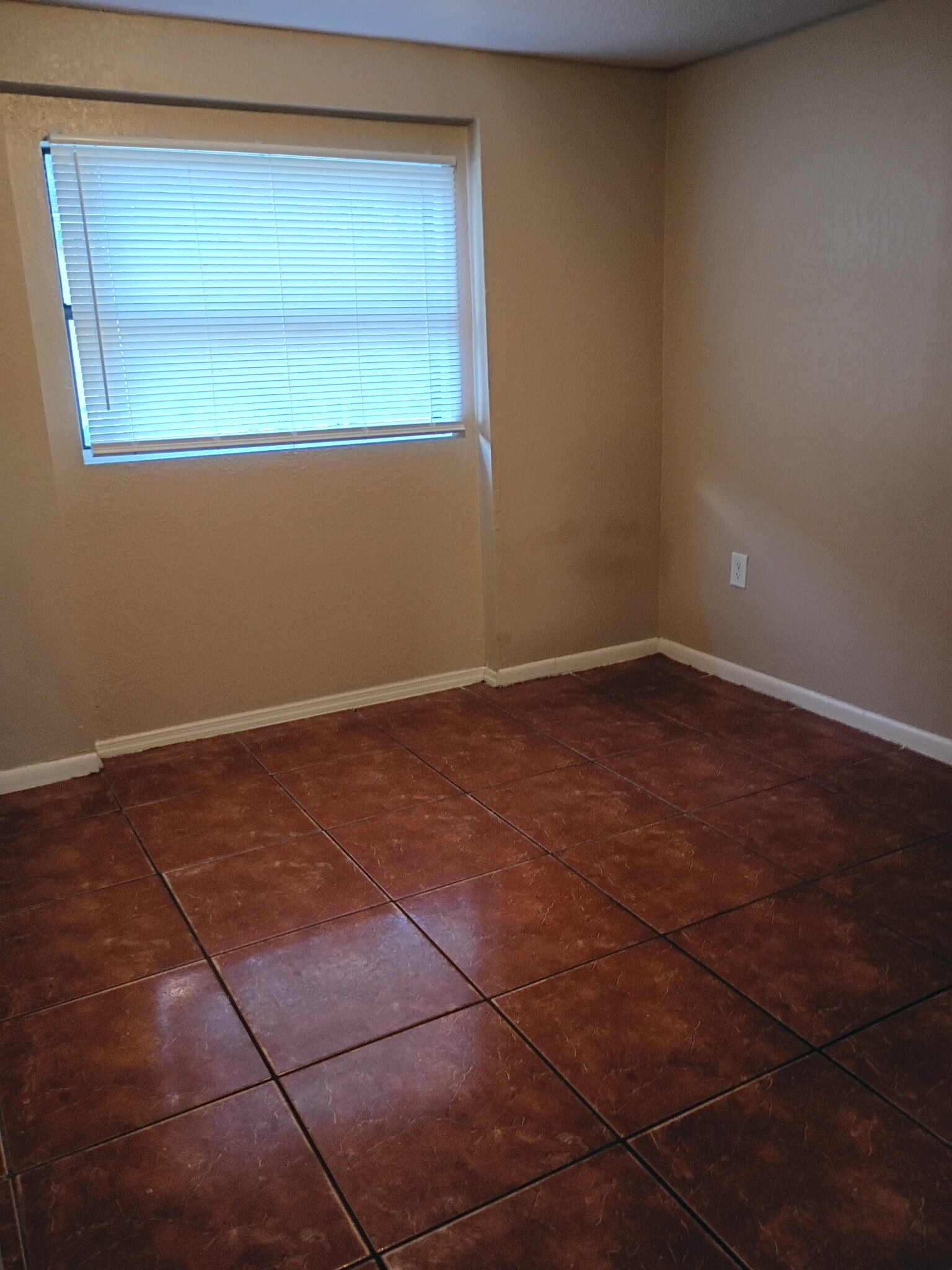 Building Photo - 9409 Eastfield Rd