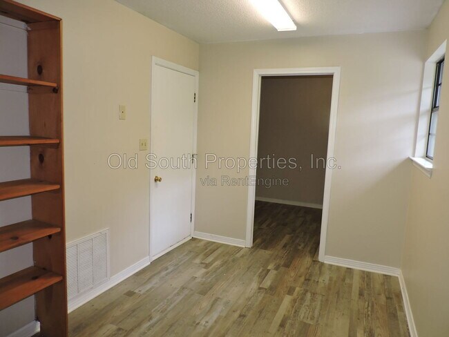 Building Photo - 3206 Raines St