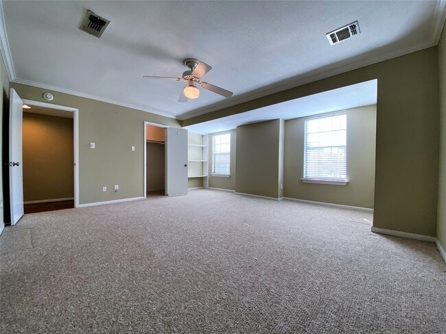 Building Photo - 751 Bering Dr