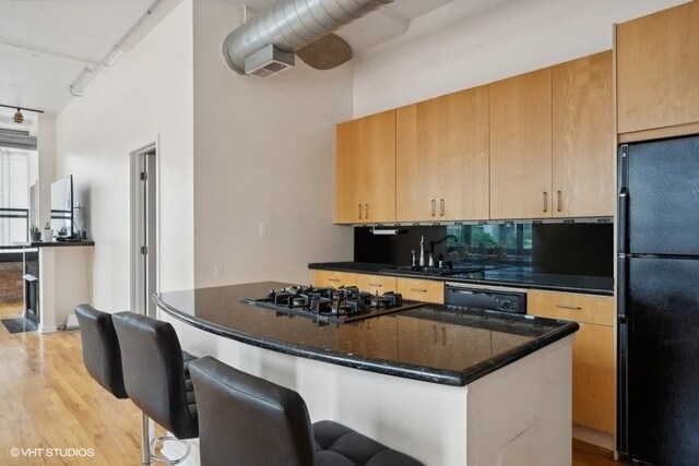 Building Photo - 130 S Canal St