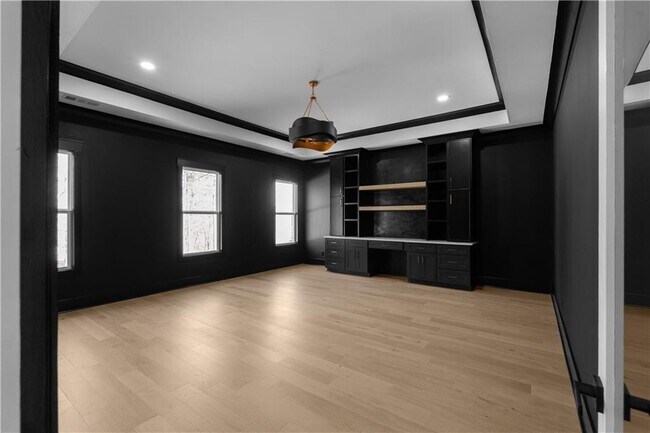 Building Photo - 407 Thunder Rd