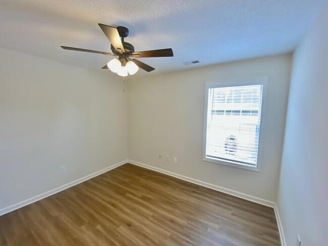 Building Photo - 108 Wildweed Ct