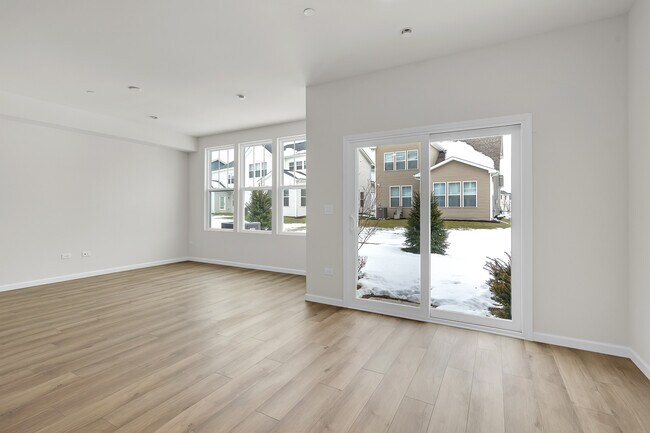 Building Photo - 5918 Hawkweed Dr